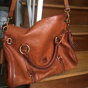 EUC Dooney & Bourke Crossbody